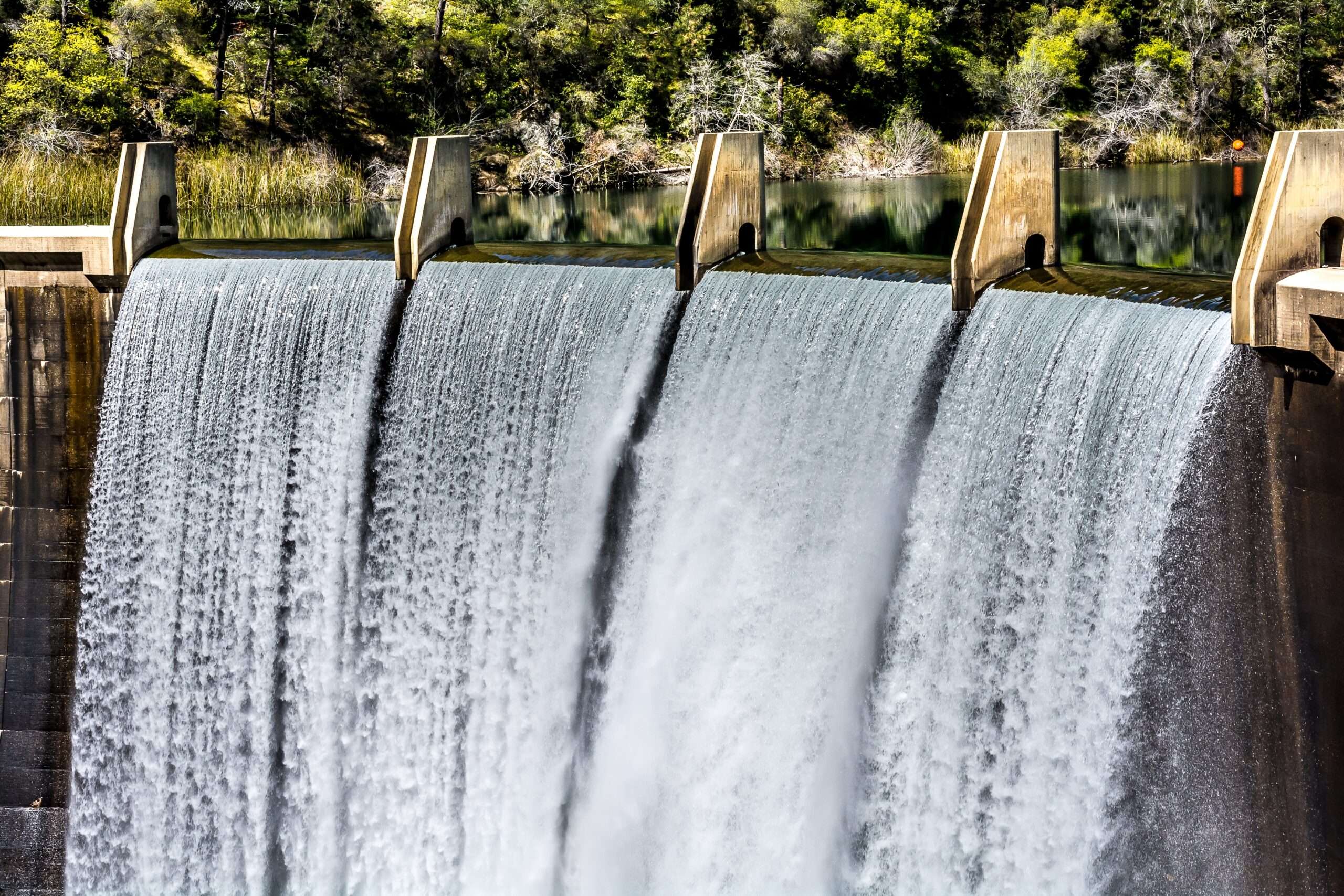 Hydro power dam